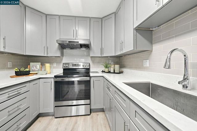 22093 Betlen Way, Castro Valley, CA 94546