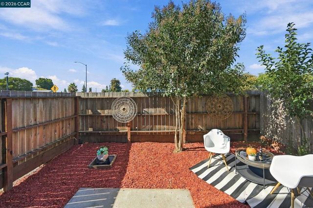 22093 Betlen Way, Castro Valley, CA 94546