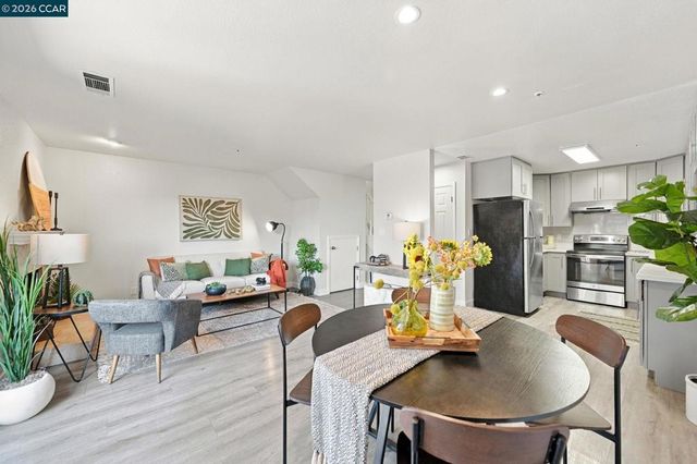 22093 Betlen Way, Castro Valley, CA 94546