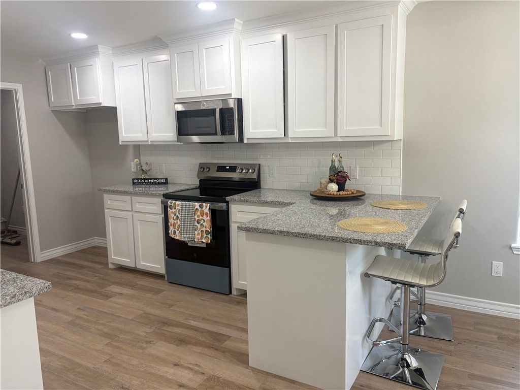 1605 Chula Vista St, Corpus Christi, TX 78416 — photo 2