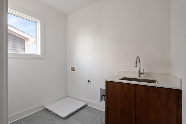 547A Moore Ave, Nashville, TN 37203