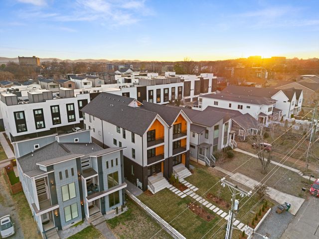 547A Moore Ave, Nashville, TN 37203
