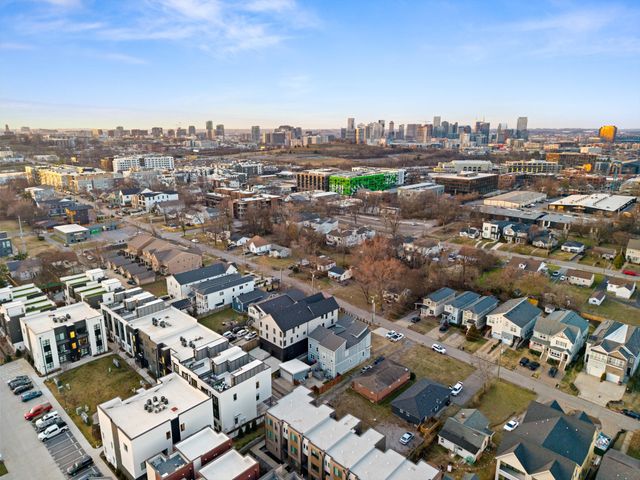 547A Moore Ave, Nashville, TN 37203