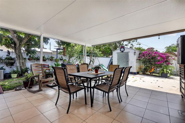 1440 N 68th Ave, Hollywood, FL 33024