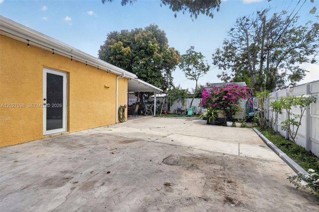 1440 N 68th Ave, Hollywood, FL 33024