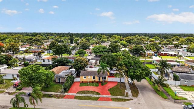 1440 N 68th Ave, Hollywood, FL 33024