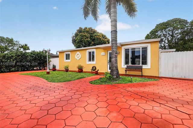 1440 N 68th Ave, Hollywood, FL 33024