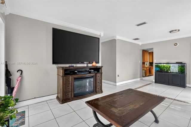 1440 N 68th Ave, Hollywood, FL 33024