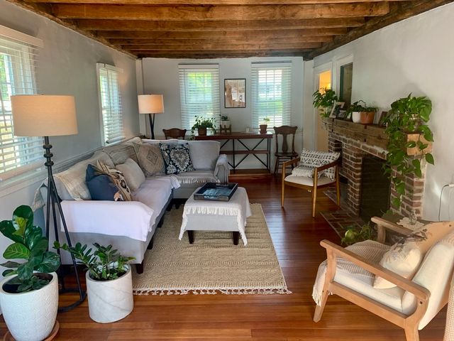 2208 Washington St, Canton, MA 02021