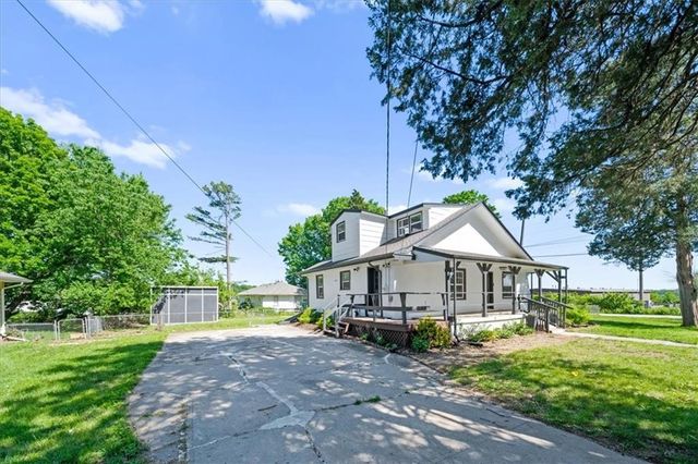 1502 E 135th Street, Grandview, MO 64030