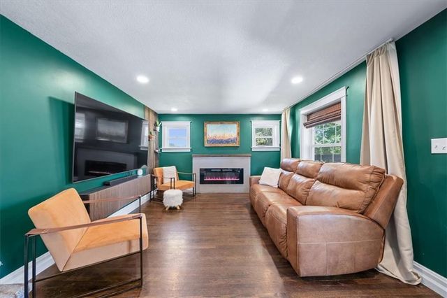 1502 E 135th Street, Grandview, MO 64030