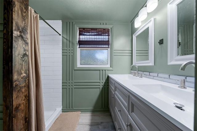 1502 E 135th Street, Grandview, MO 64030