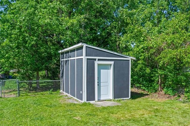 1502 E 135th Street, Grandview, MO 64030
