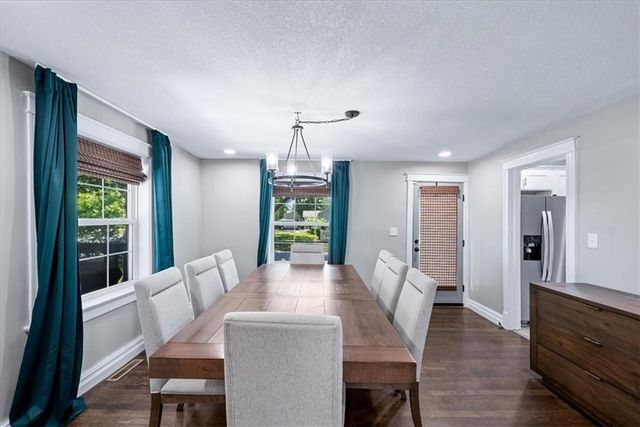 1502 E 135th Street, Grandview, MO 64030