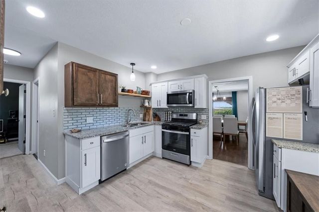 1502 E 135th Street, Grandview, MO 64030