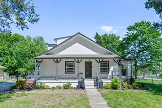 1502 E 135th Street, Grandview, MO 64030