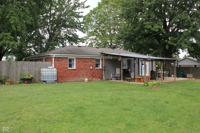 6900 N Michigan Road, Fairland, IN 46126