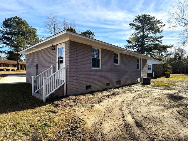 532 Palm Circle, Lake City, SC 29560