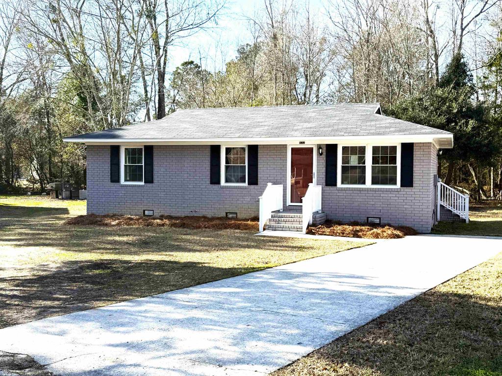 532 Palm Circle, Lake City, SC 29560