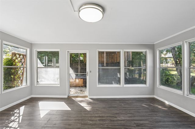 1230 26th Street, West Des Moines, IA 50266