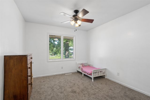 1230 26th Street, West Des Moines, IA 50266
