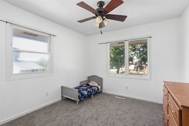 1230 26th Street, West Des Moines, IA 50266