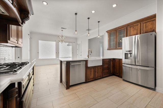 6056 Bennett Lawson Road, Mansfield, TX 76063