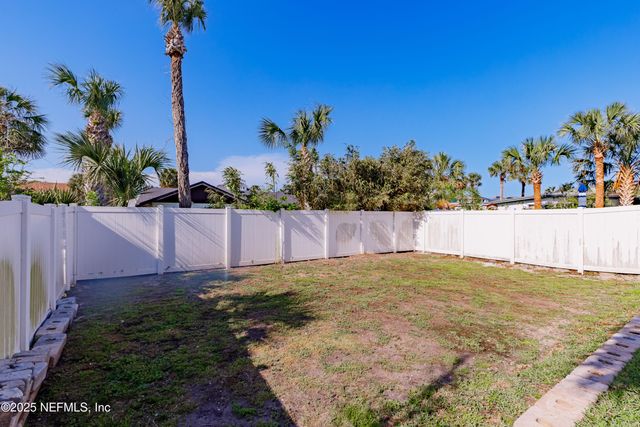 221 19TH Avenue N A, Jacksonville Beach, FL 32250