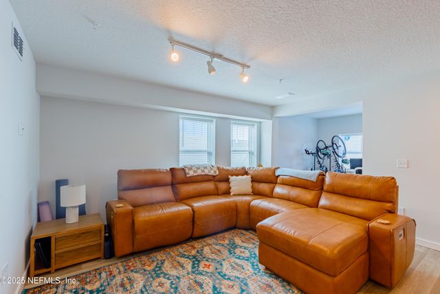 221 19TH Avenue N A, Jacksonville Beach, FL 32250