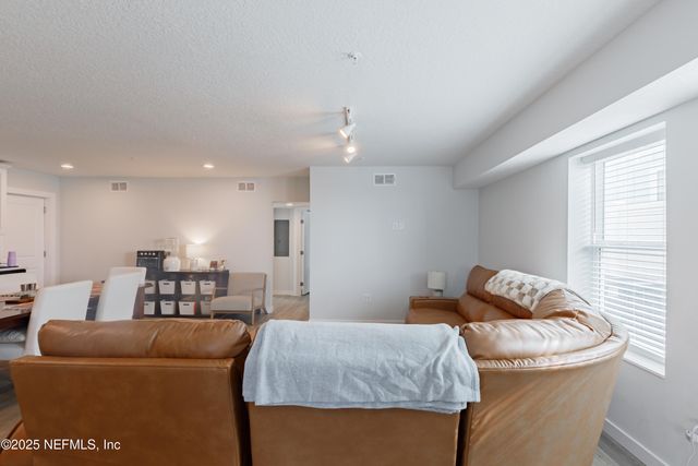 221 19TH Avenue N A, Jacksonville Beach, FL 32250