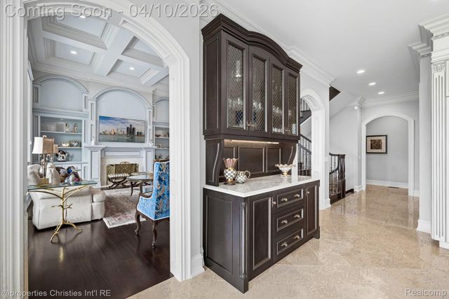 48923 Veneto Drive, Novi, MI 48167