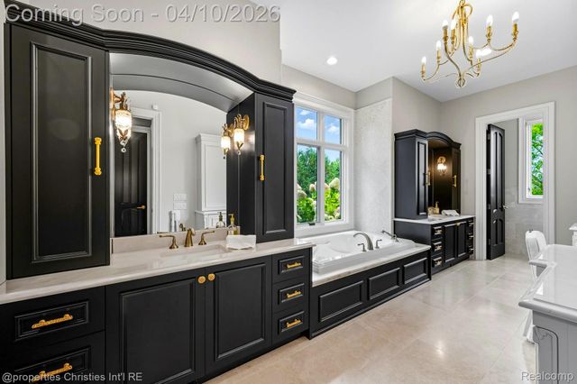 48923 Veneto Drive, Novi, MI 48167
