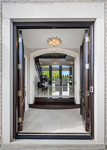 48923 Veneto Drive, Novi, MI 48167