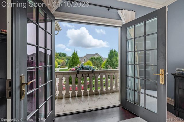 48923 Veneto Drive, Novi, MI 48167