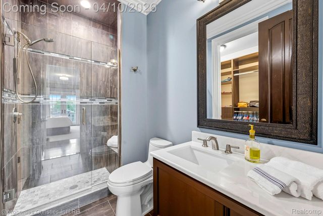 48923 Veneto Drive, Novi, MI 48167