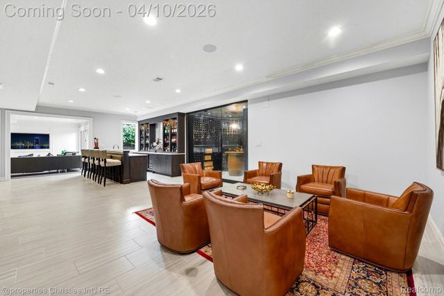 48923 Veneto Drive, Novi, MI 48167
