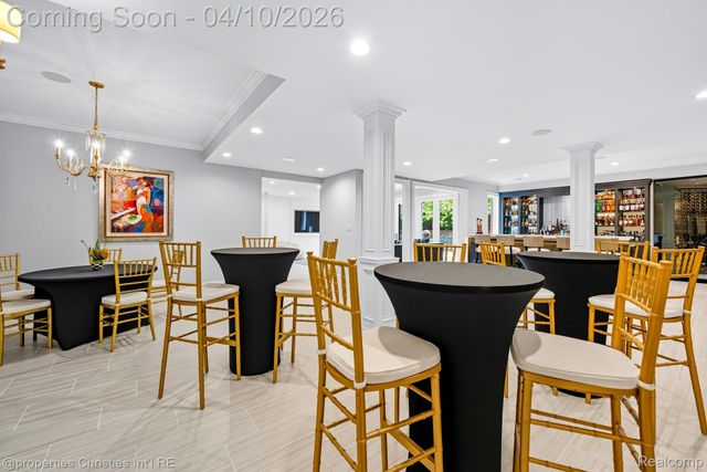 48923 Veneto Drive, Novi, MI 48167