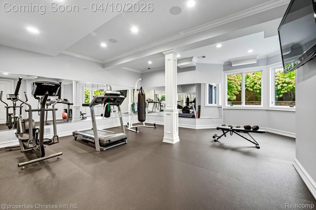 48923 Veneto Drive, Novi, MI 48167