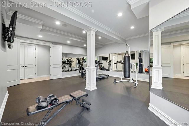 48923 Veneto Drive, Novi, MI 48167