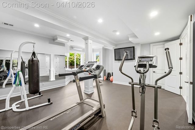 48923 Veneto Drive, Novi, MI 48167
