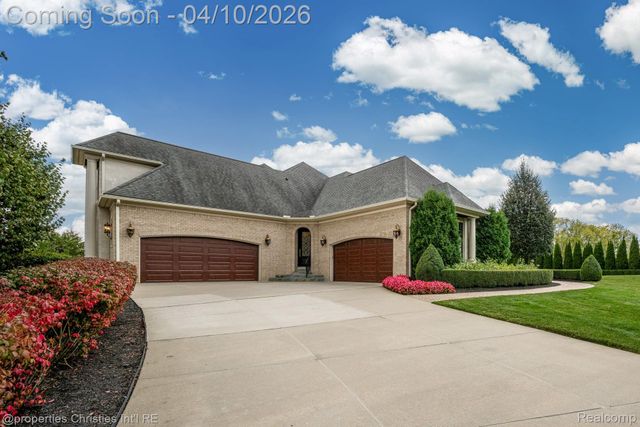 48923 Veneto Drive, Novi, MI 48167