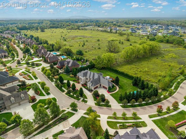48923 Veneto Drive, Novi, MI 48167