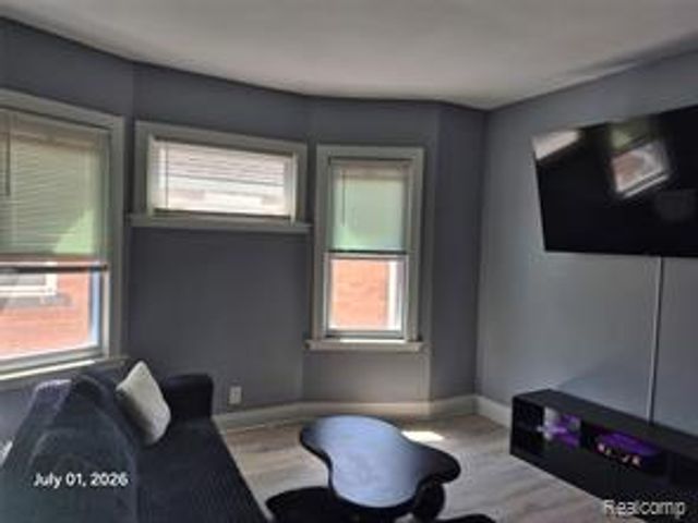 1583 Hurlbut Street, Detroit, MI 48214