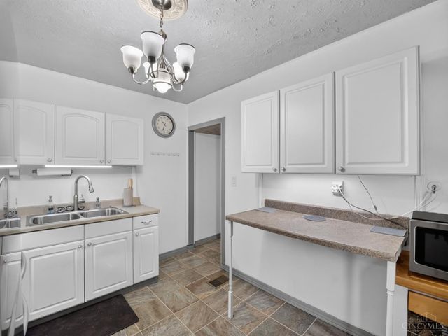4024 Marburg Avenue, Cincinnati, OH 45209