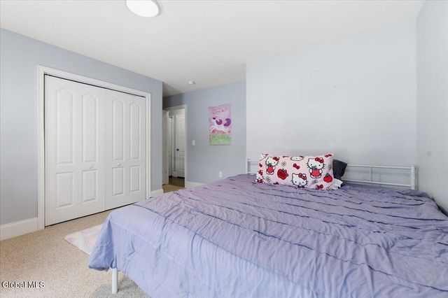 61 Plank Road, Halfmoon, NY 12188