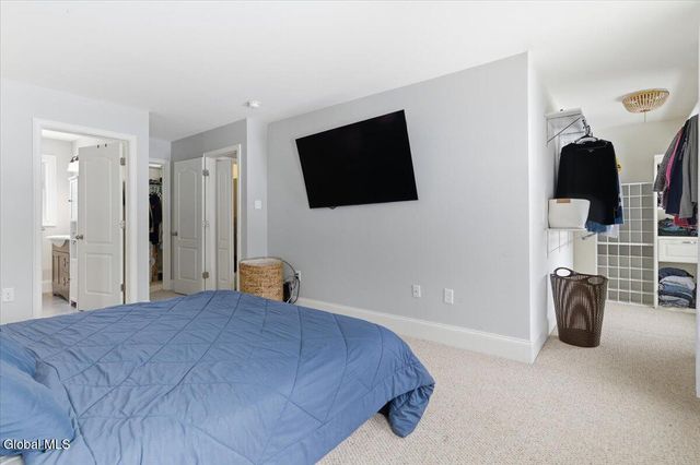 61 Plank Road, Halfmoon, NY 12188