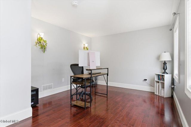 61 Plank Road, Halfmoon, NY 12188