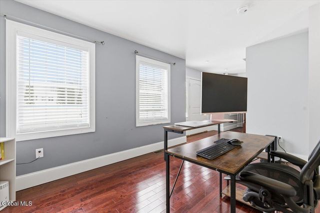 61 Plank Road, Halfmoon, NY 12188