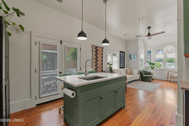 1612 W Paris Avenue, Port Royal, SC 29935
