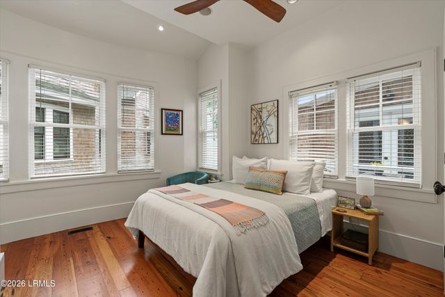 1612 W Paris Avenue, Port Royal, SC 29935